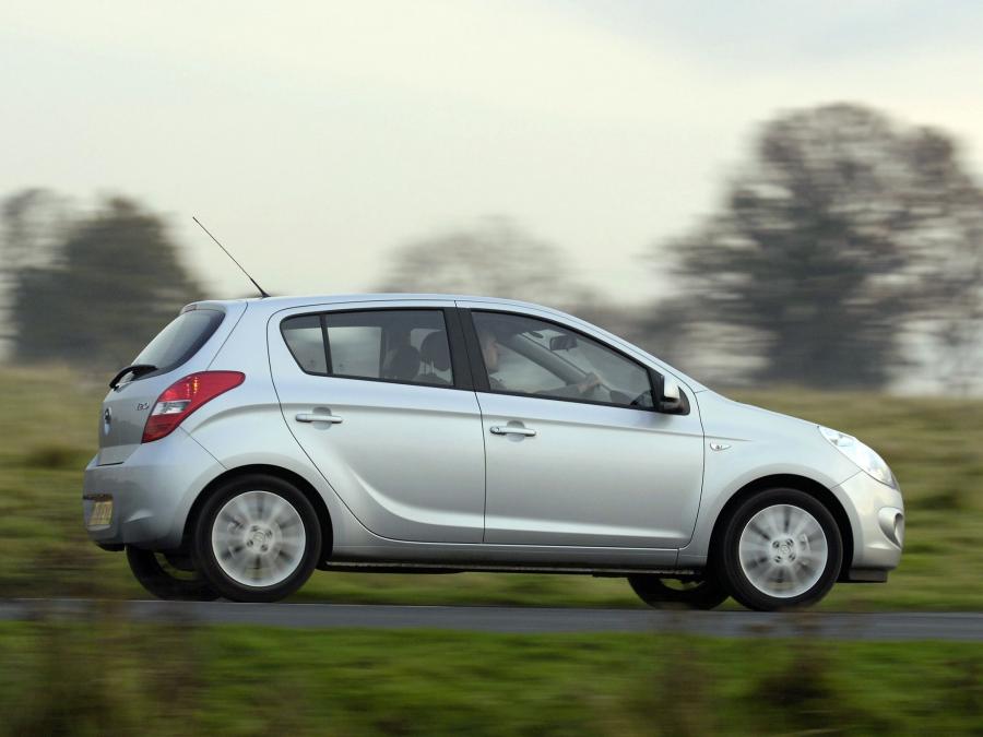  Hyundai i20 5-Door 2008 года  (UK) (фото 10 из 21)
